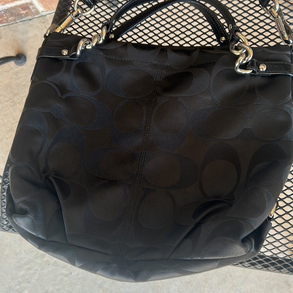 COACH Signature C Medium Black Hobo Satchel/Shoulder Bag đź’Ľ - Picture 8 of 16
